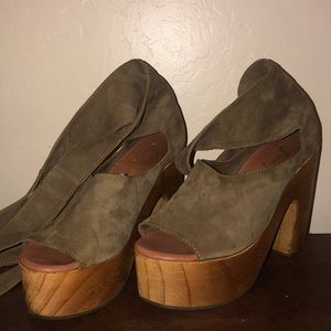 NWOT freepeople chunky heels